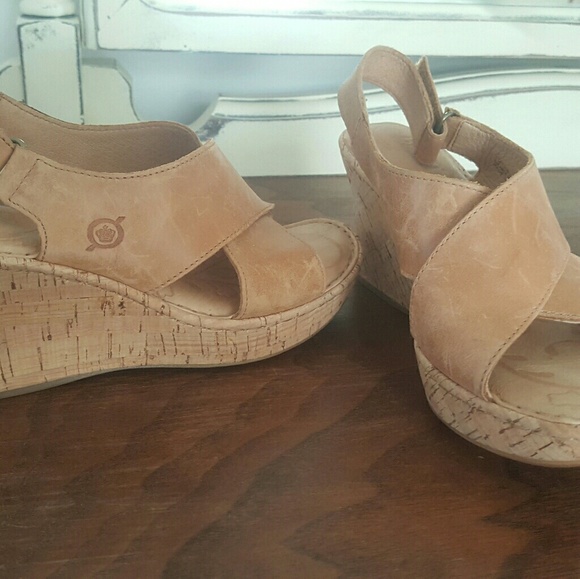 Born Leather Wedges - Picture 2 of 3